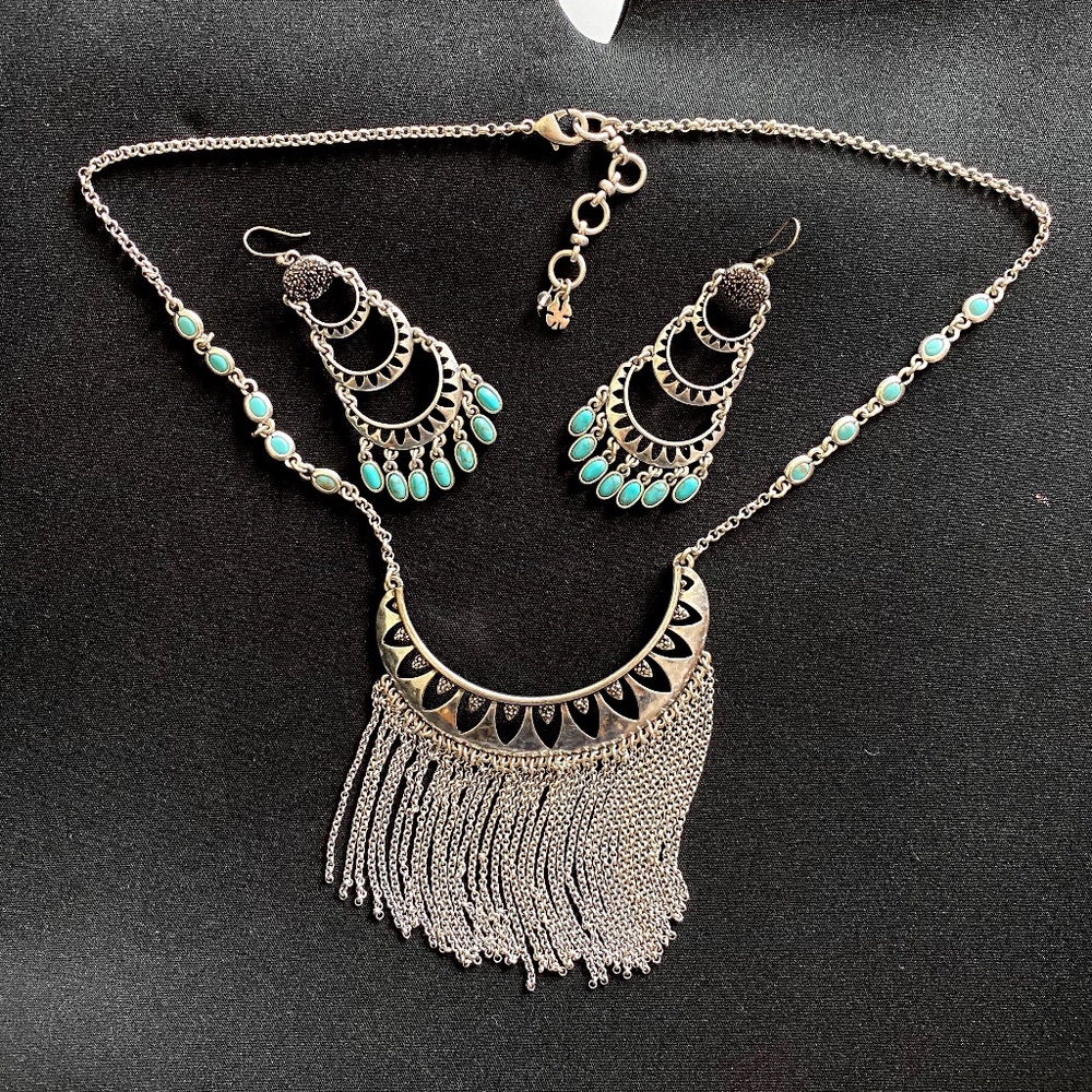 Lucky Brand turquoise necklace .
